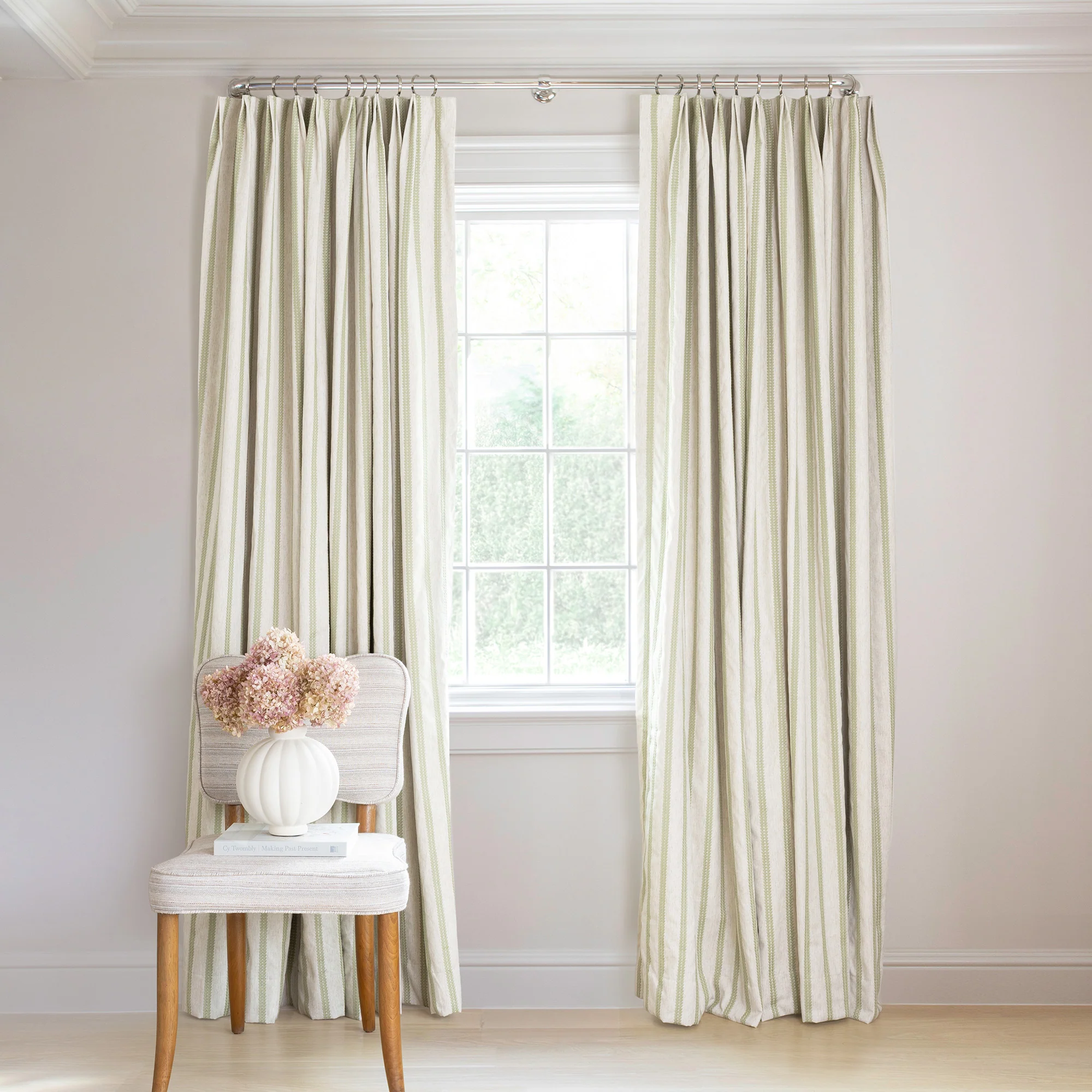 Vivienne - Image 5