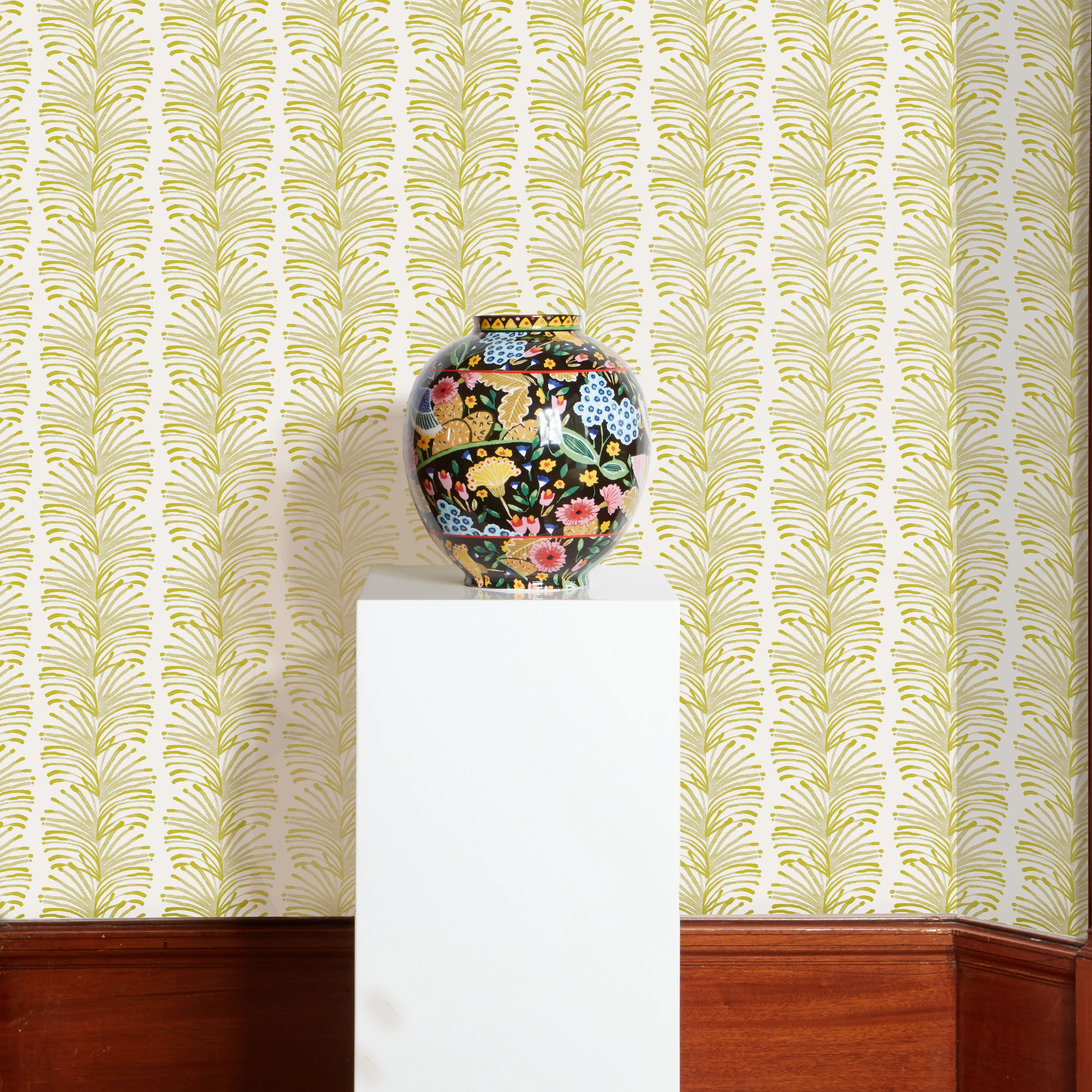 Emma Chartreuse - Image 4