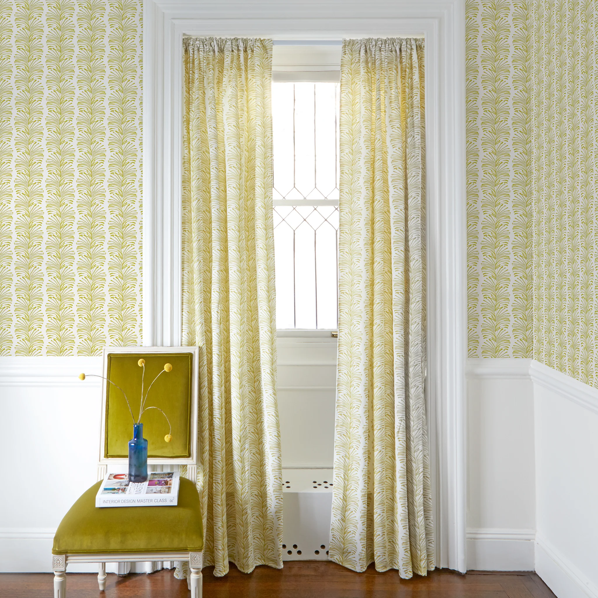 Emma Chartreuse - Image 3